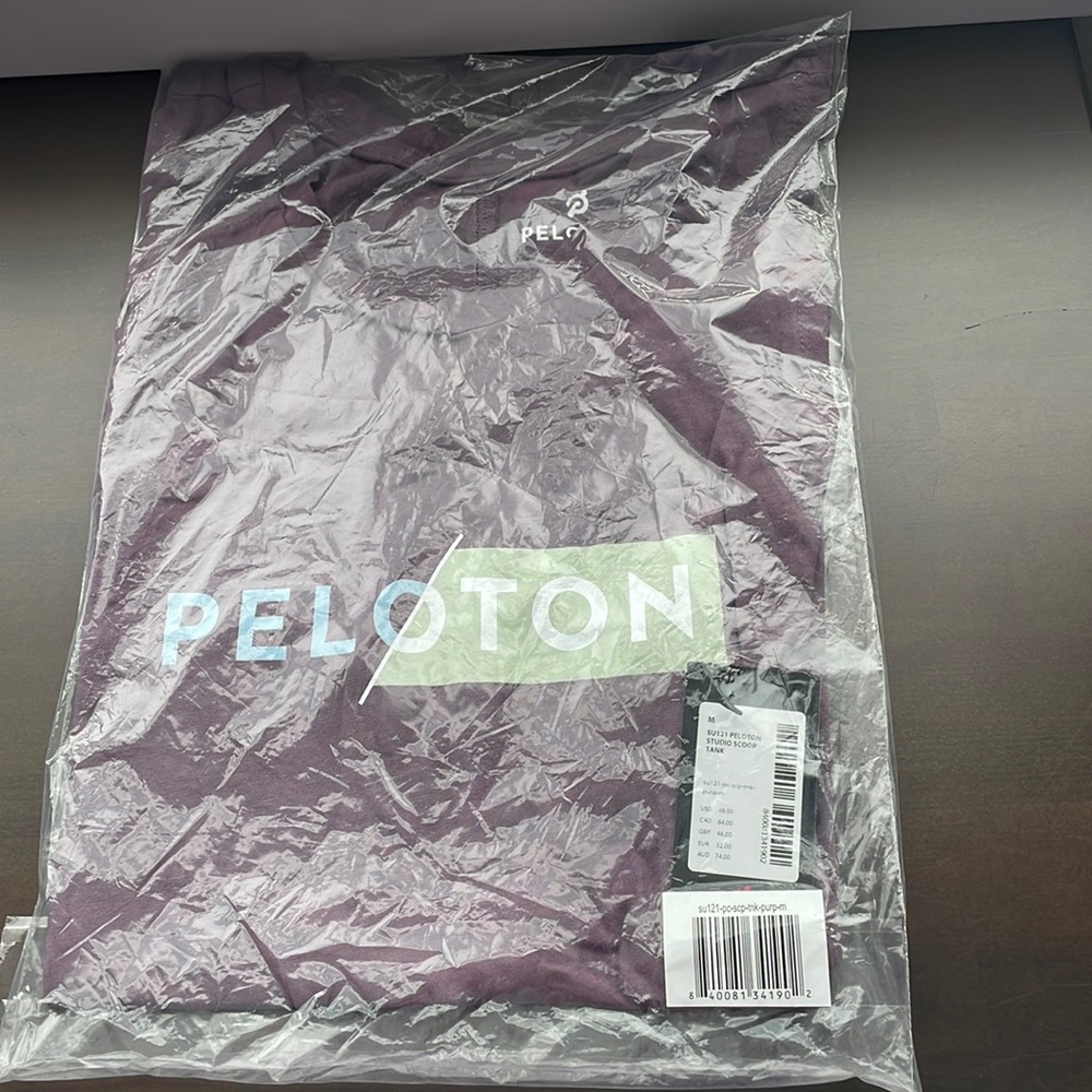 Peloton studio scoop tank